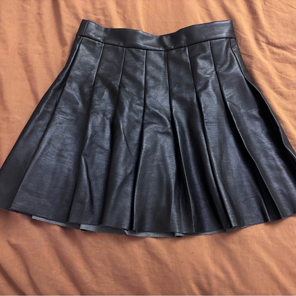 Aritzia Black Faux Leather Pleated Skirt